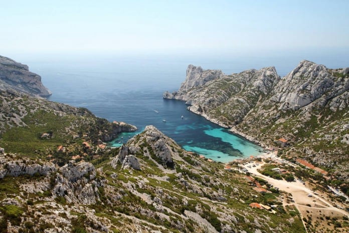 calanque-sormiou-cabanon
