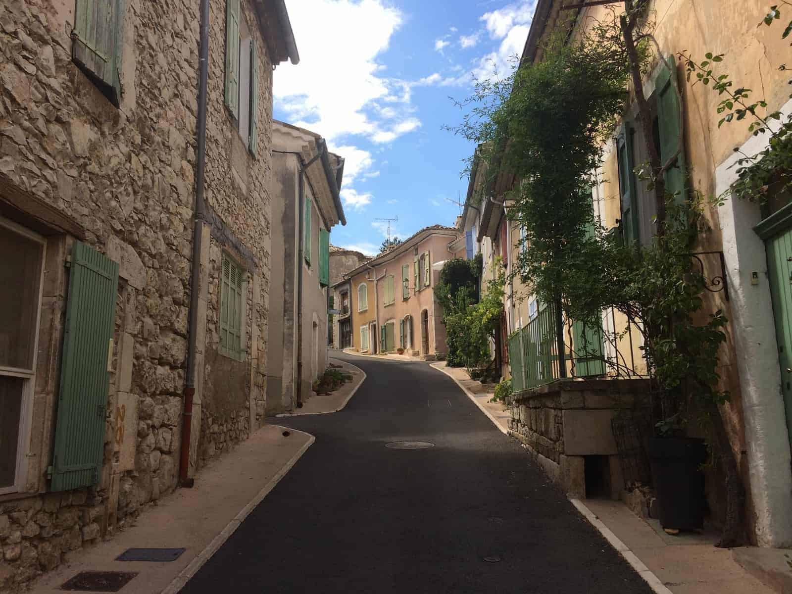 banon, Guide de Provence – Découvrez Banon, village réputé pour son fromage et sa lavande, Made in Marseille