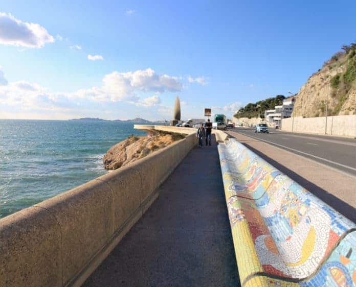 banc-mosaique-corniche-kennedy