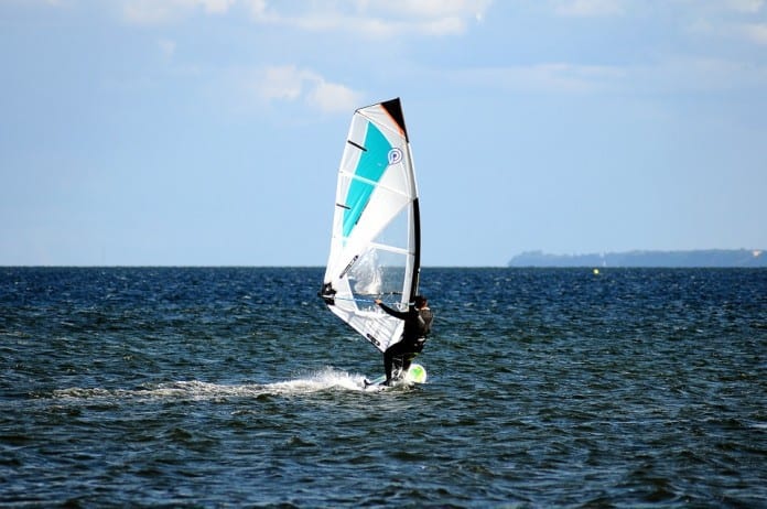 planche-voile-spot-marseille-mediterranee