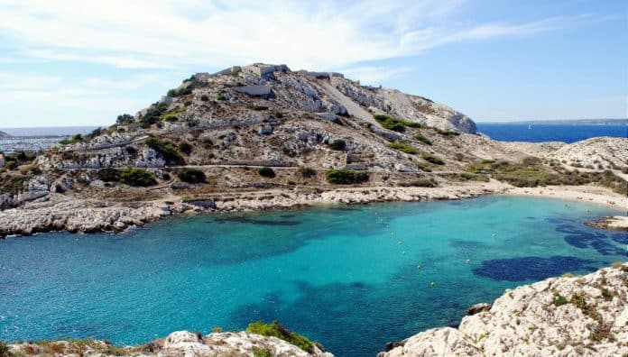 plage-calanque-saint-esteve-frioul