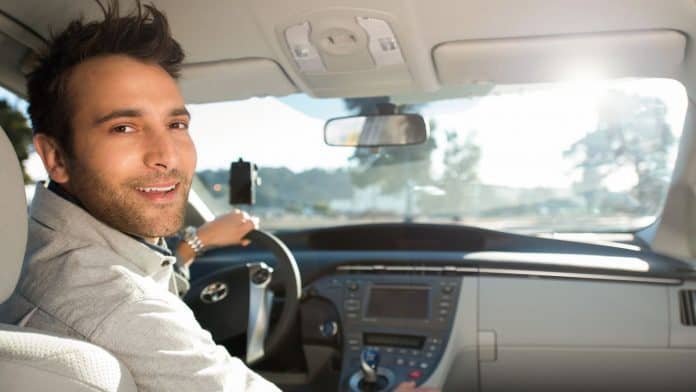 chauffeur-uber-contre-taxi