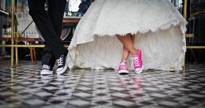 exposition-decale-inedite-mariage-prejuge