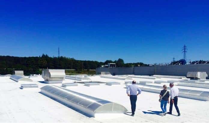 toit-blanc-centre-commercial-france
