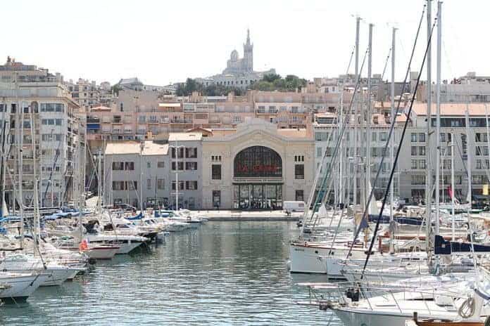theatre-national-vieux-port-criee