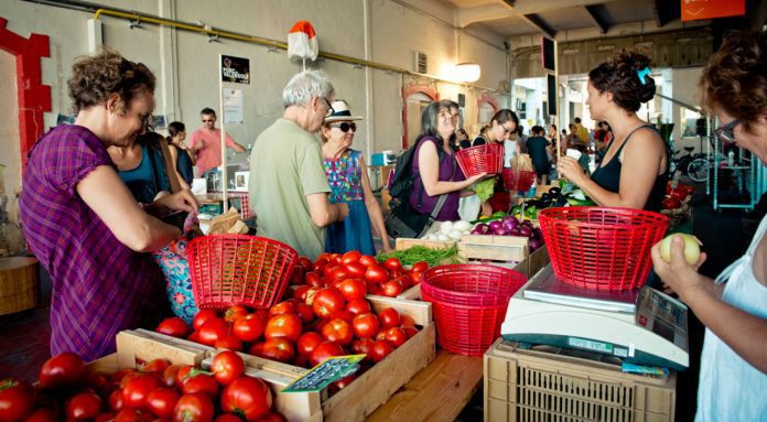grand-marche-ete-friche-belle-mai