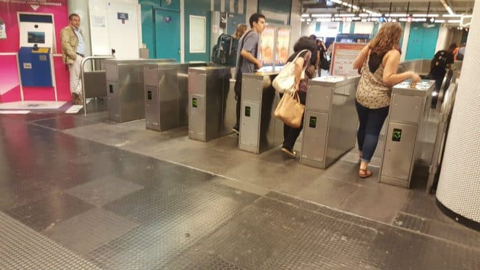 portique-fraude-metro-rtm
