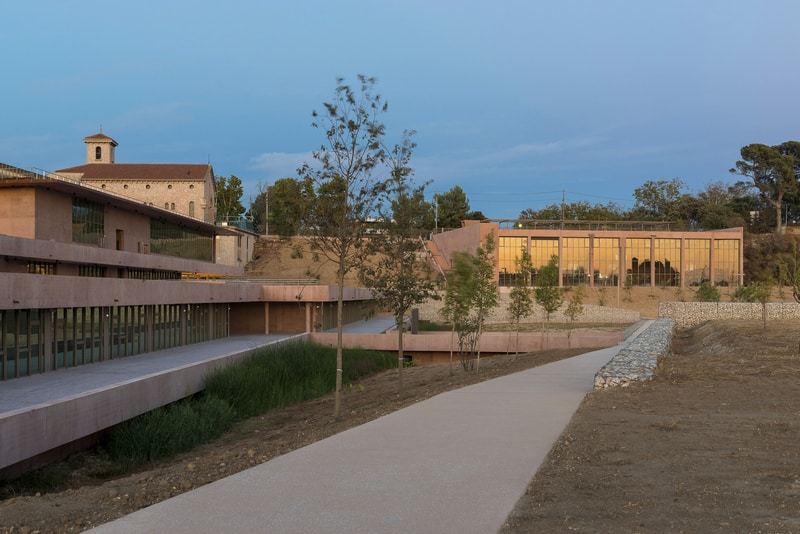 , Le lycée de Saint Mitre inauguré en hommage à Simone Veil, Made in Marseille