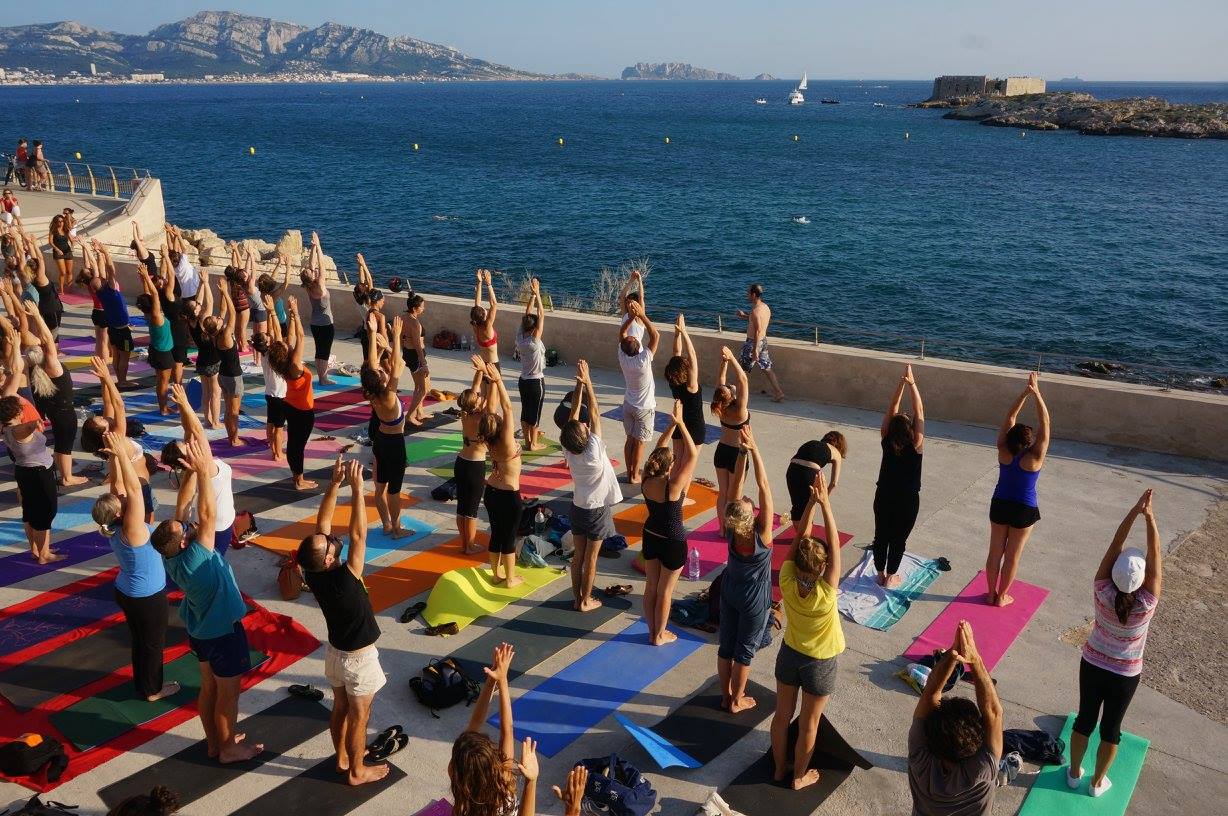 , [Bon plan] Venez tester le yoga au coucher de soleil face à la mer, Made in Marseille