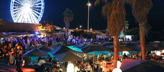 sport-beach-marseille-cocktail-danse Les meilleurs bars à cocktail de Marseille