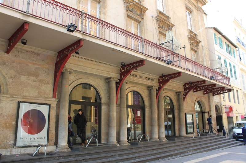 Gymnase, Le théâtre du Gymnase rénove l&#8217;une des plus belles façades de la Canebière, Made in Marseille