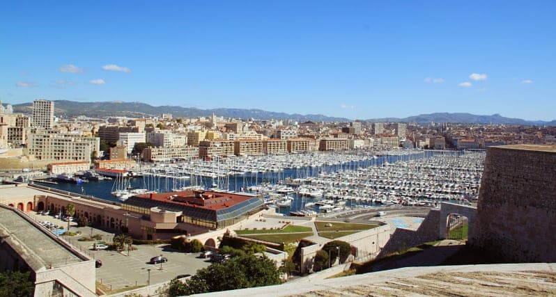 Se loger dans le quartier du VieuxPort  Made in Marseille