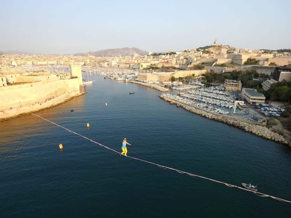 , Reportage au coeur de la traversée du Vieux-Port en slackline, Made in Marseille