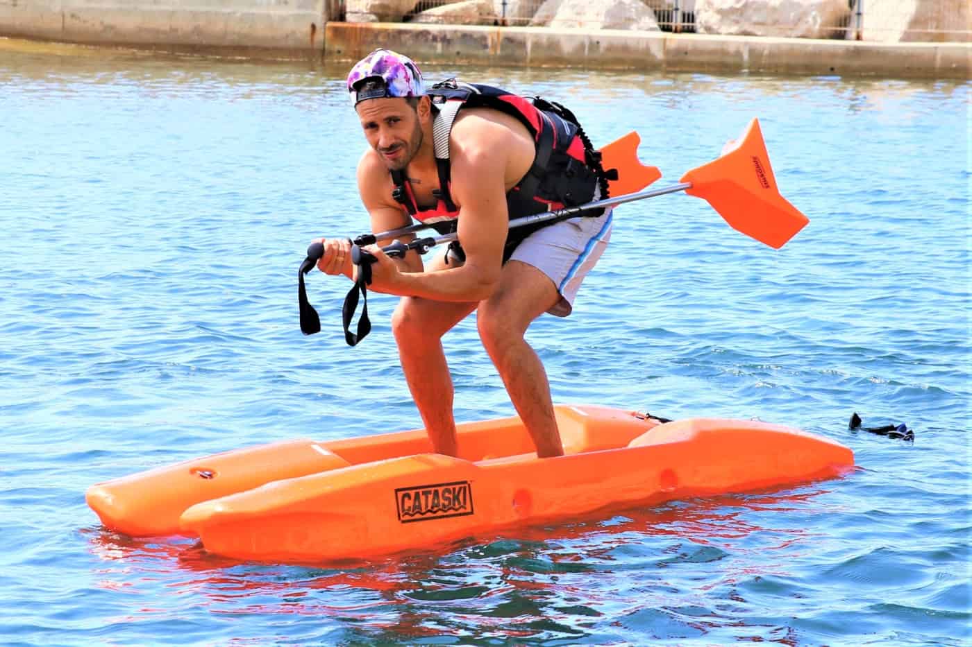 Un éducateur marseillais invente le ski de fond sur l'eau ! Made in