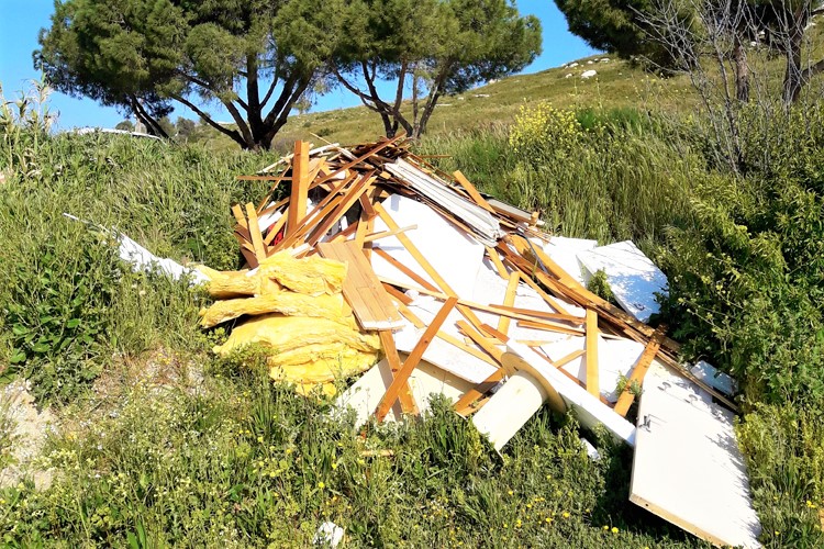 dépôts, Les brigades de l&#8217;environnement intensifient la chasse aux dépôts sauvages, Made in Marseille