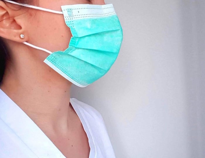 , Le ministre de la santé relance la distribution gratuite de masques pour les plus précaires, Made in Marseille