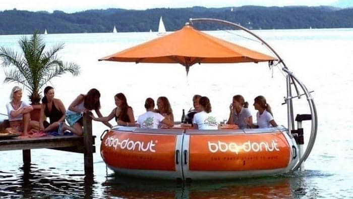 , BBQ boat : le bateau sans permis pour organiser des barbecues entre amis, Made in Marseille