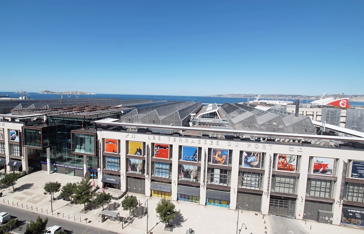 , Les Terrasses du Port inaugurent une surface record de panneaux solaires sur leur toit, Made in Marseille