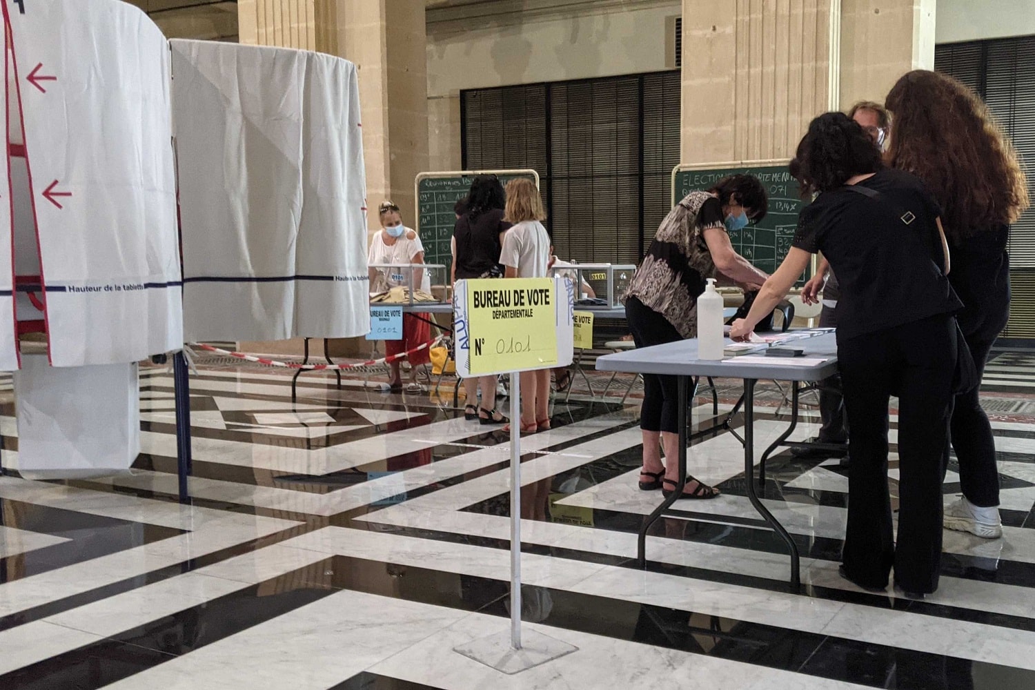 , 33 % de participation dans les Bouches-du-Rhône à 17 h pour les élections régionales et départementales, Made in Marseille