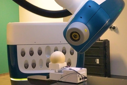 , CyberKnife : un robot ultra-moderne pour révolutionner le traitement du cancer à l&#8217;Hôpital Nord, Made in Marseille
