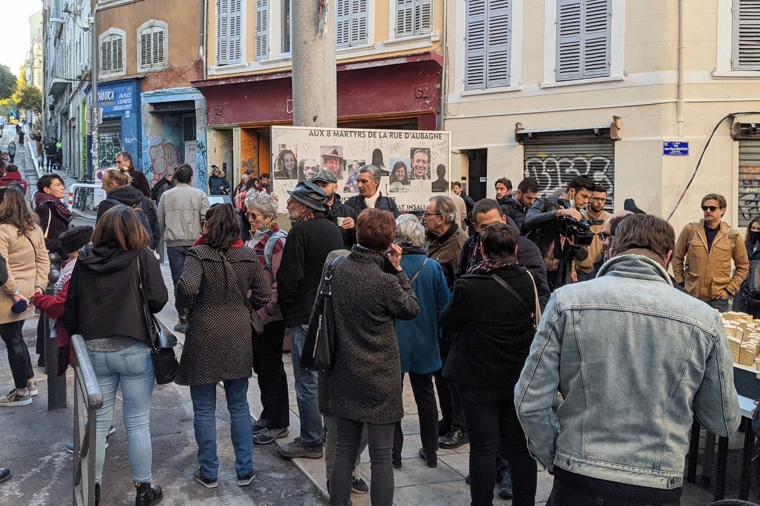 , Rue d&rsquo;Aubagne : derrière les hommages, les réponses au mal-logement se font attendre, Made in Marseille