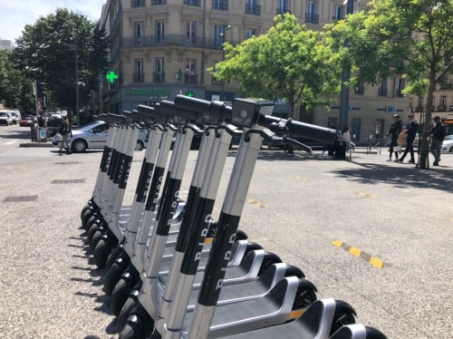 , Stationnement anarchique, vitesse… Nouvelles règles pour les trottinettes à Marseille, Made in Marseille