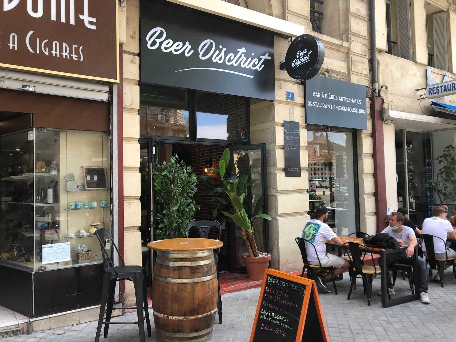 , Le bar à bières artisanales Beer District pose ses fûts à Marseille, Made in Marseille