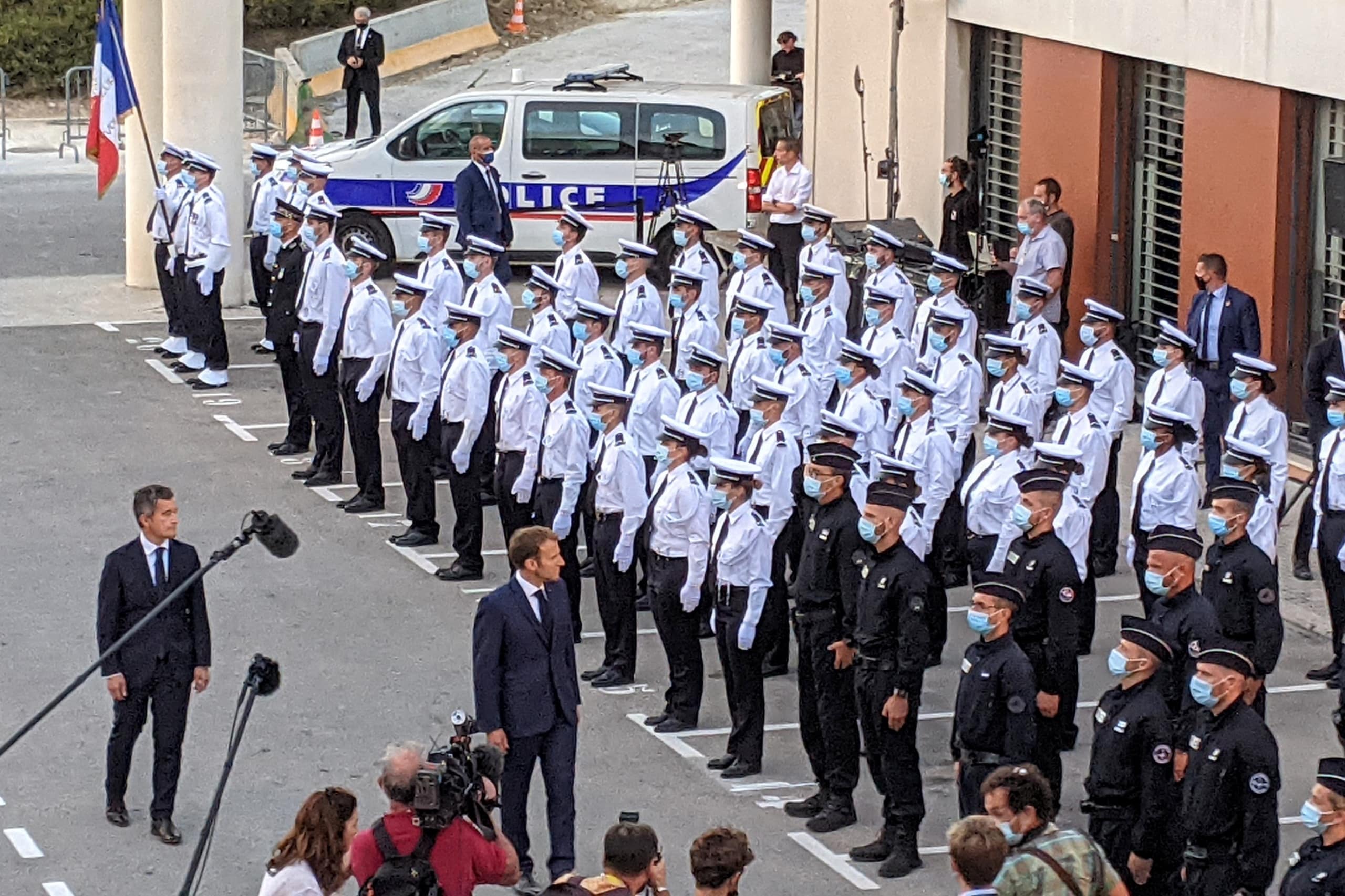 , Sécurité : Macron promet 150 millions d’euros et 200 policiers d’ici 2022 à Marseille, Made in Marseille