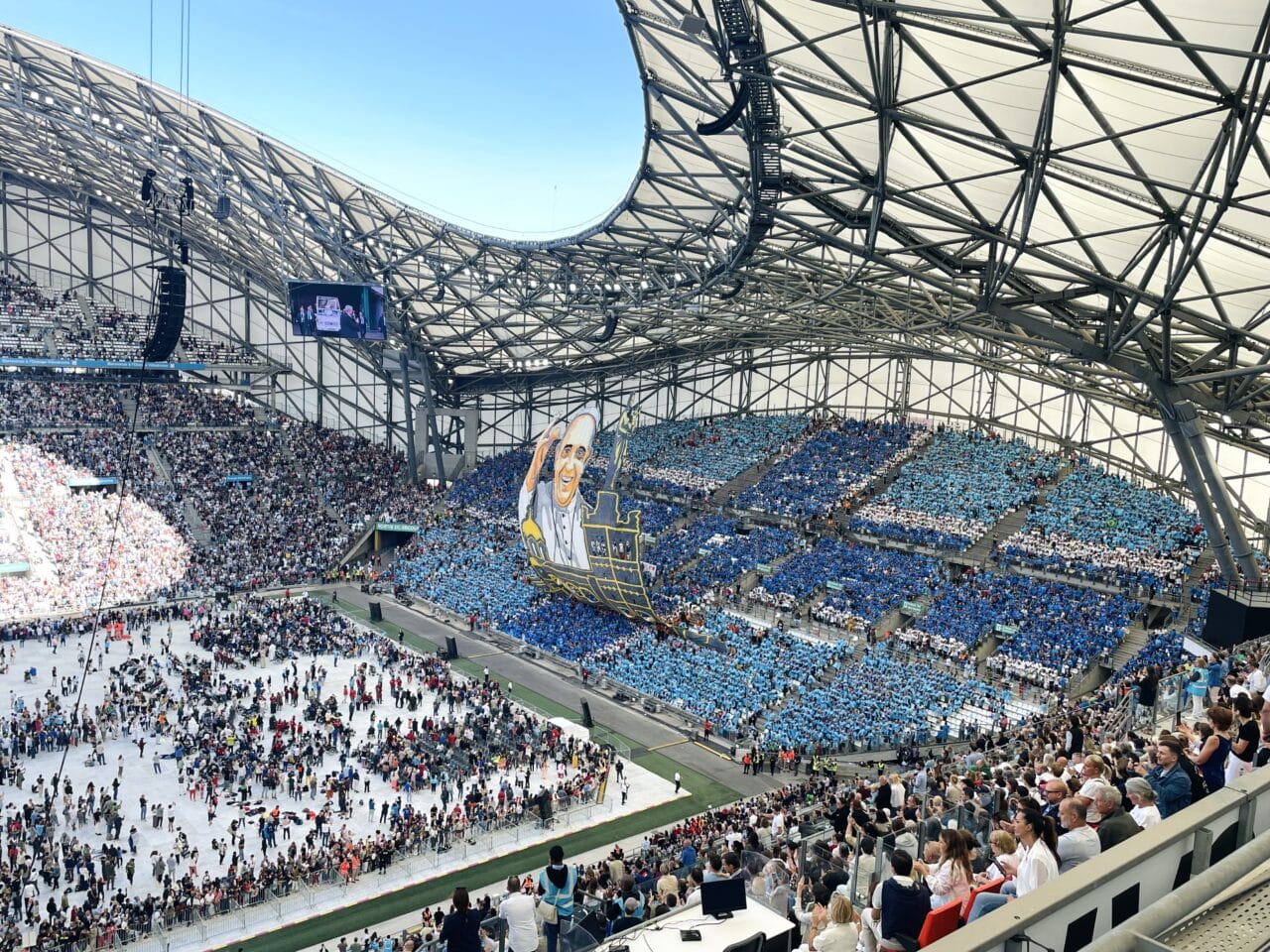 Pape François, En images | La messe du Pape François au stade Vélodrome, Made in Marseille