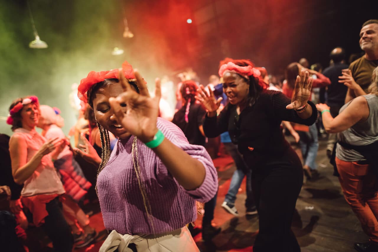 festival, À Avignon, l&rsquo;art des personnes sans-abri prend vie au festival « C’est pas du luxe ! », Made in Marseille