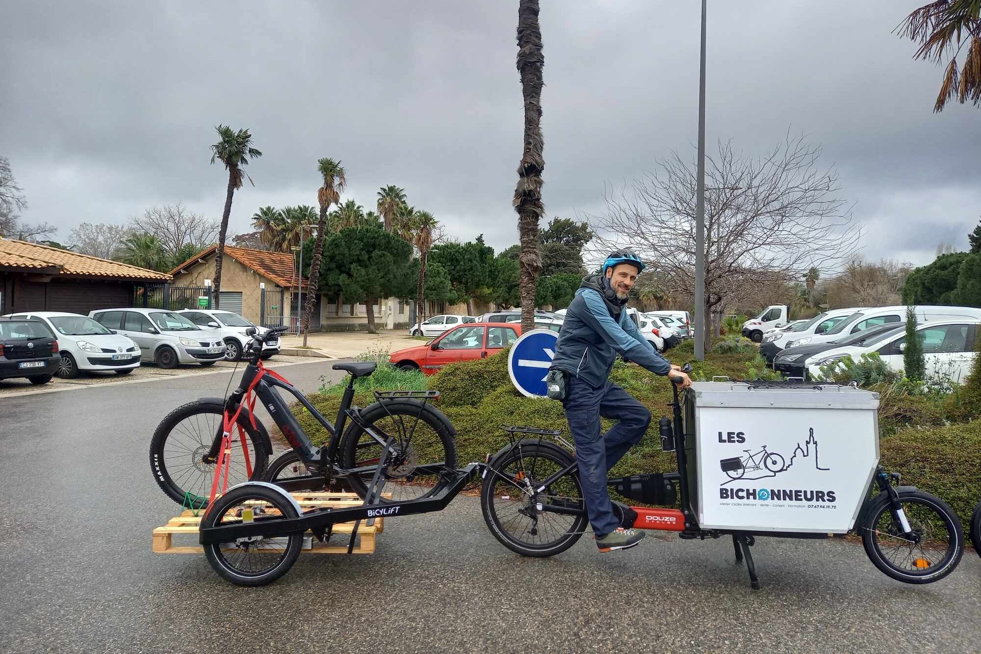 vélo-cargo, Jardiniers, serruriers, artisans&#8230; Les professionnels testent le vélo-cargo à Marseille, Made in Marseille