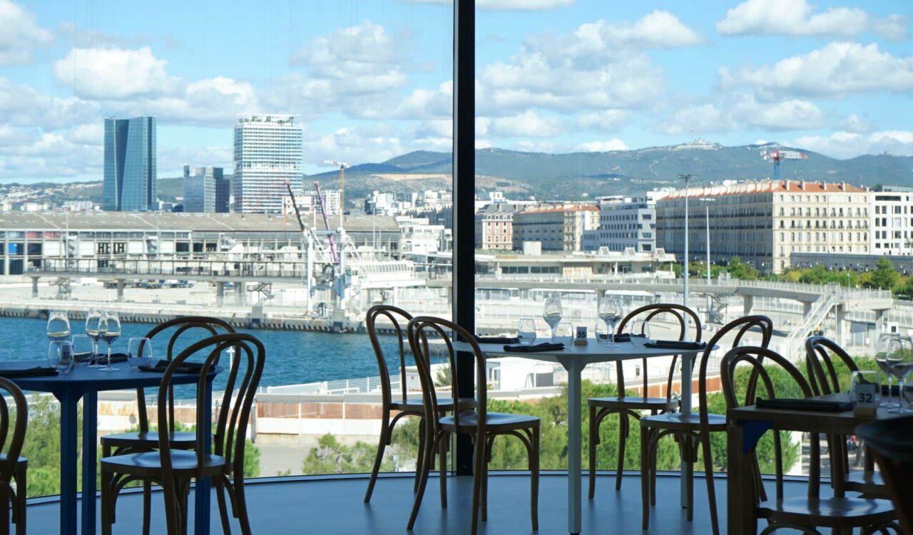bouillant, En images | Le restaurant « Bouillant » d&rsquo;Alexandre Mazzia ouvre au Mucem, Made in Marseille