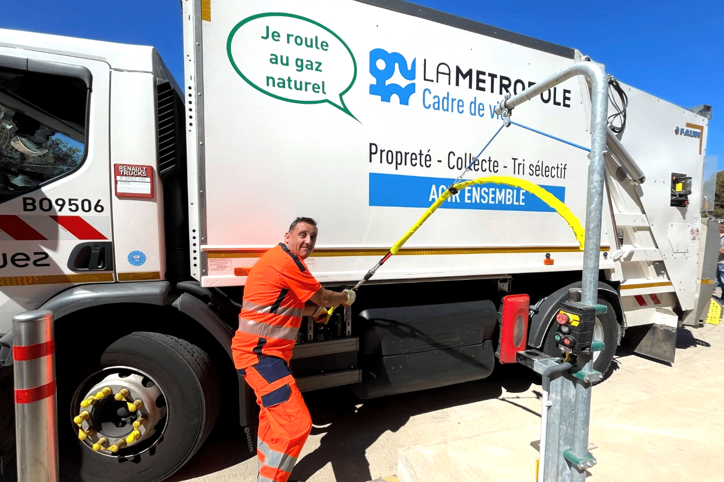 gaz, À l&rsquo;Est de la Métropole, les camions roulent au gaz naturel pour la collecte des déchets, Made in Marseille