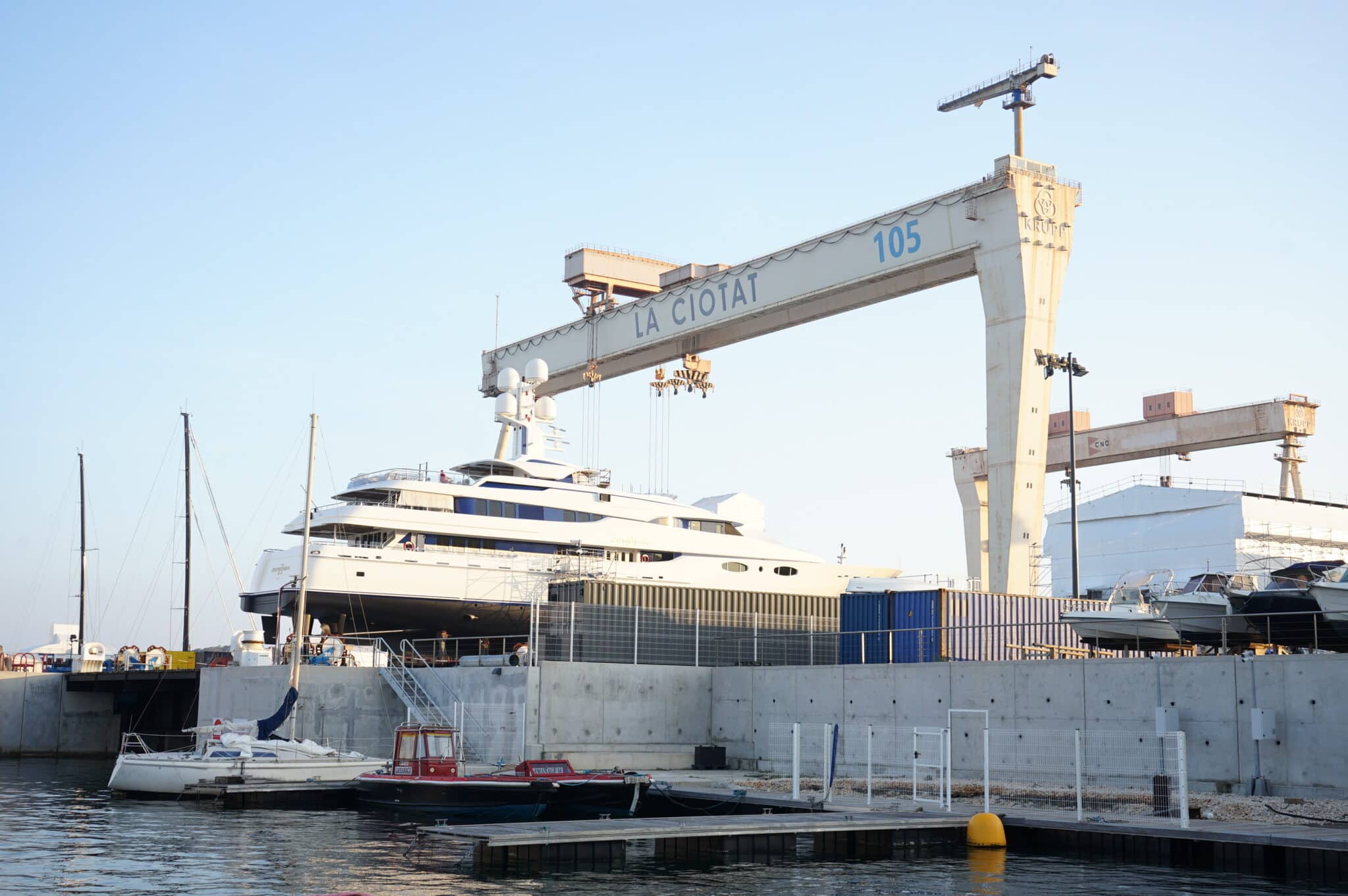 yachts, &Agrave; La Ciotat, dans les coulisses du leader europ&eacute;en de la r&eacute;paration des m&eacute;ga-yachts, Made in Marseille