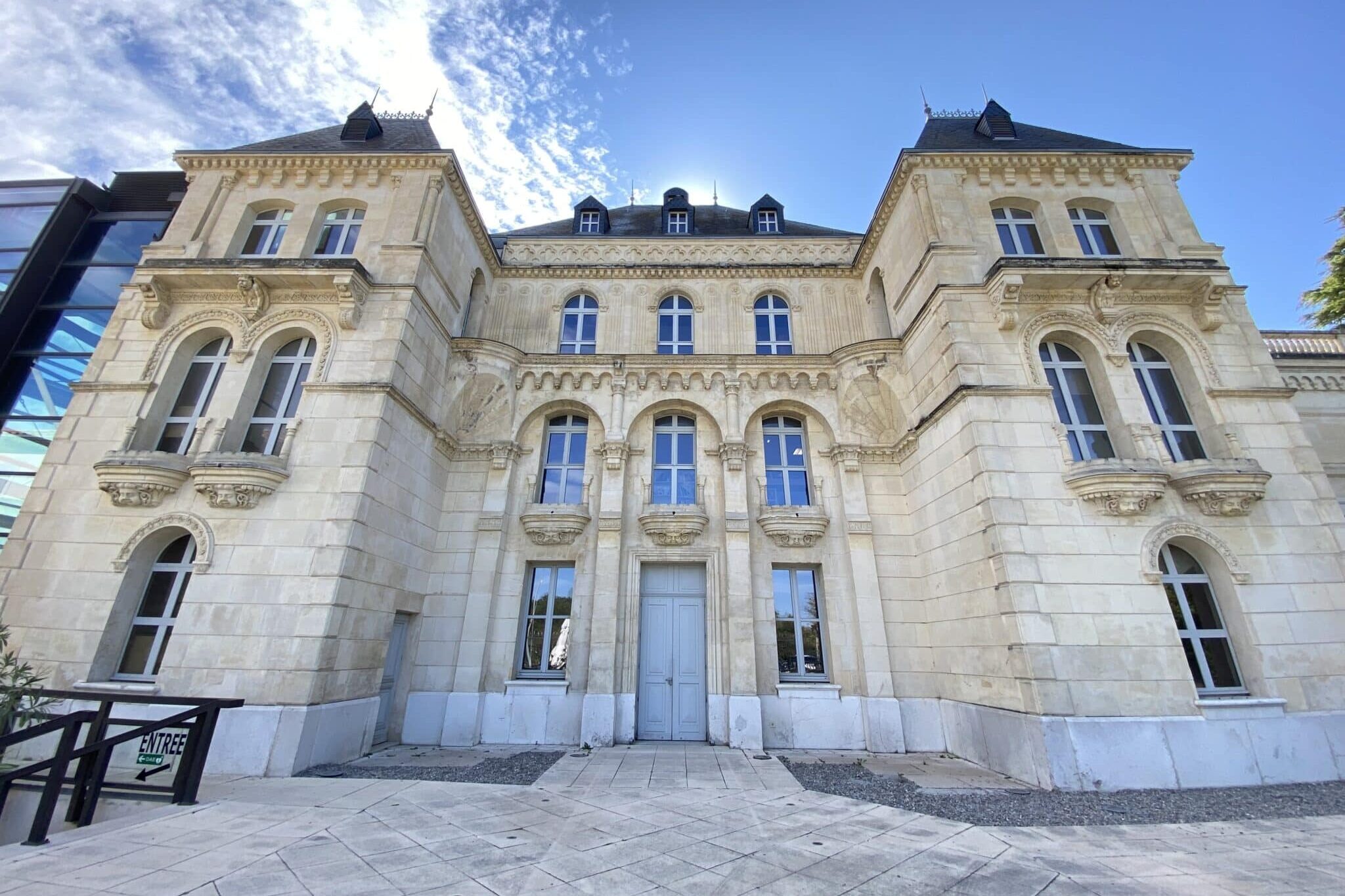 Buzine, Un an après sa reprise par la Ville, des débats toujours vifs sur le château de la Buzine, Made in Marseille