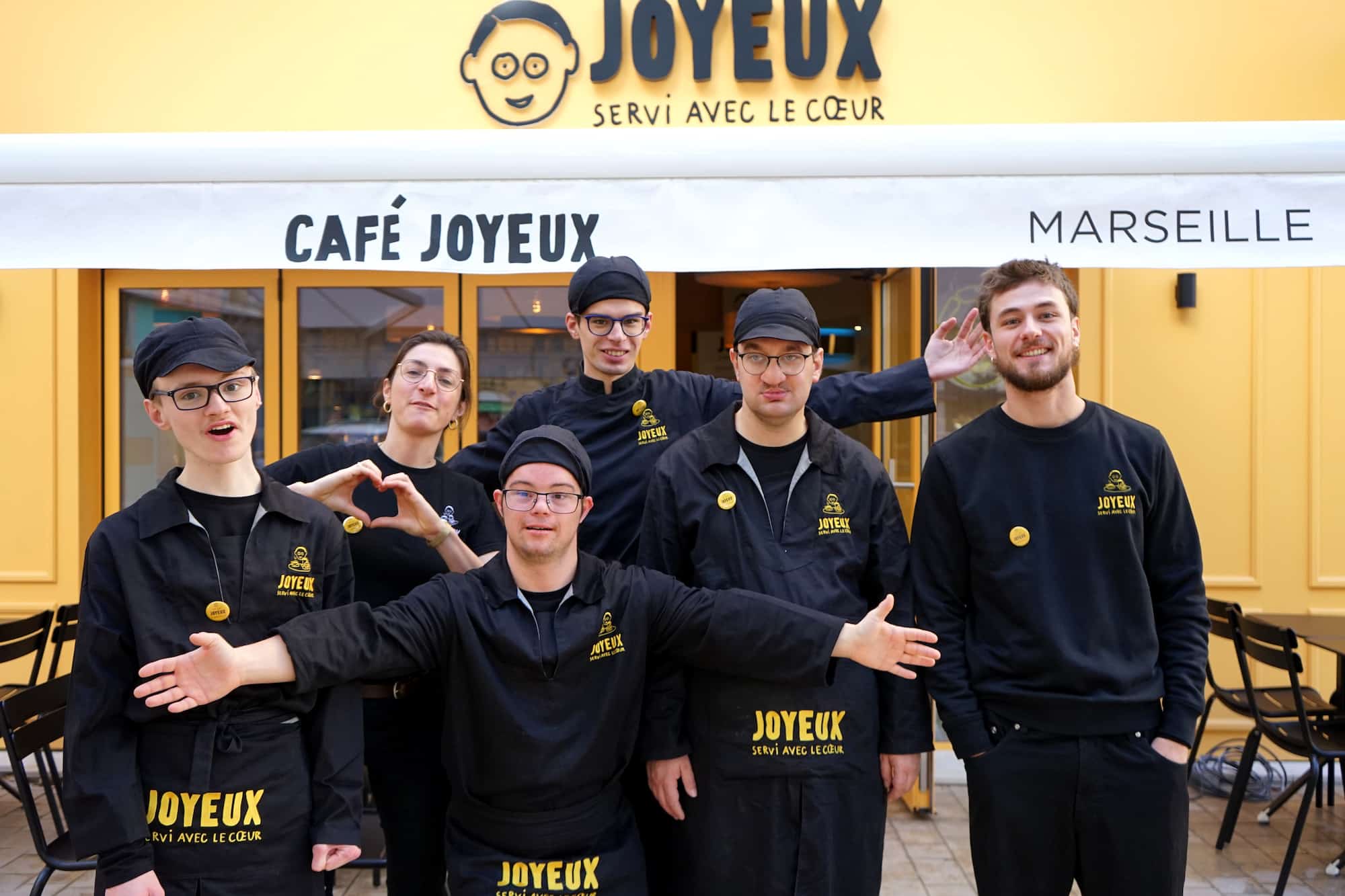 café joyeux, Le restaurant inclusif Café Joyeux a ouvert ses portes dans le centre de Marseille, Made in Marseille