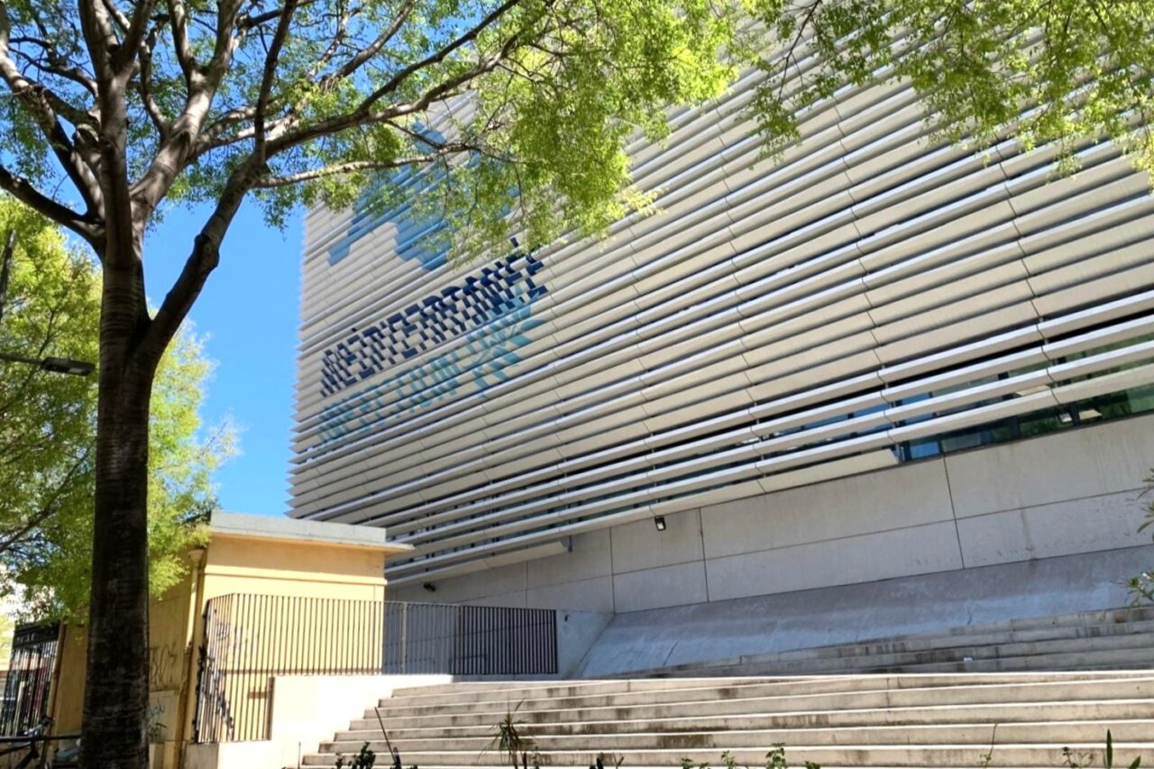 The IHU Research Center monitors the risk of new epidemics between humans and animals.