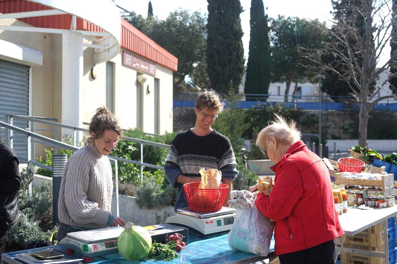 La Viste, Au marché solidaire de la Viste, les paysans bio régalent les quartiers Nord, Made in Marseille