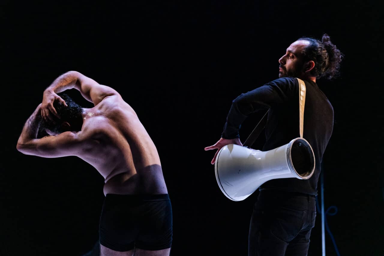"Bouger et danser, c'est d'une certaine façon la liberté", martèle Bassam Abou Diab dans chacune de ses performances, comme ici dans Pina, My Love. © ©Andrea-Caramelli