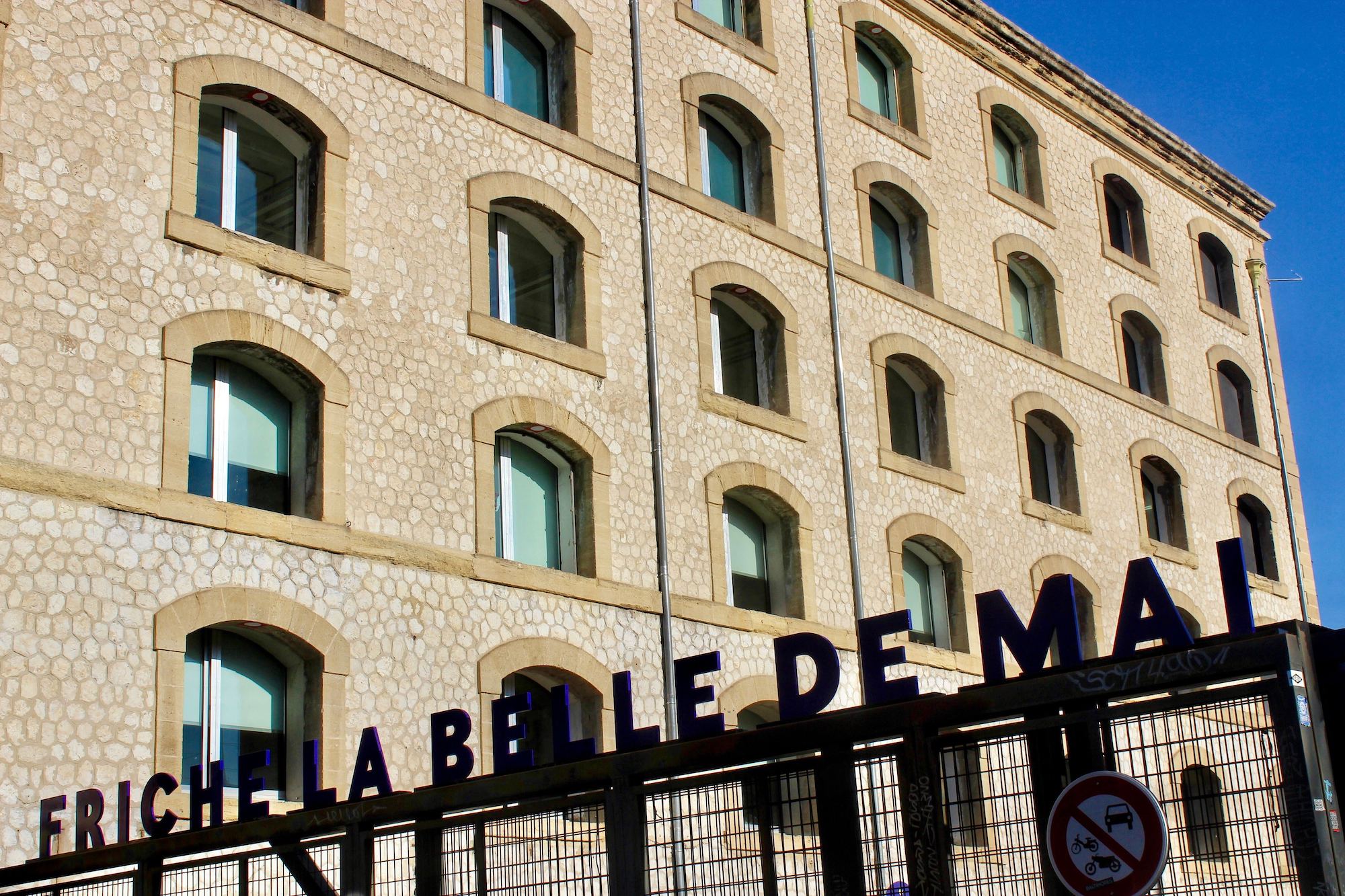 , « 1 jeune, 1 solution » : un « job dating » organisé à la Friche la Belle de Mai, Made in Marseille