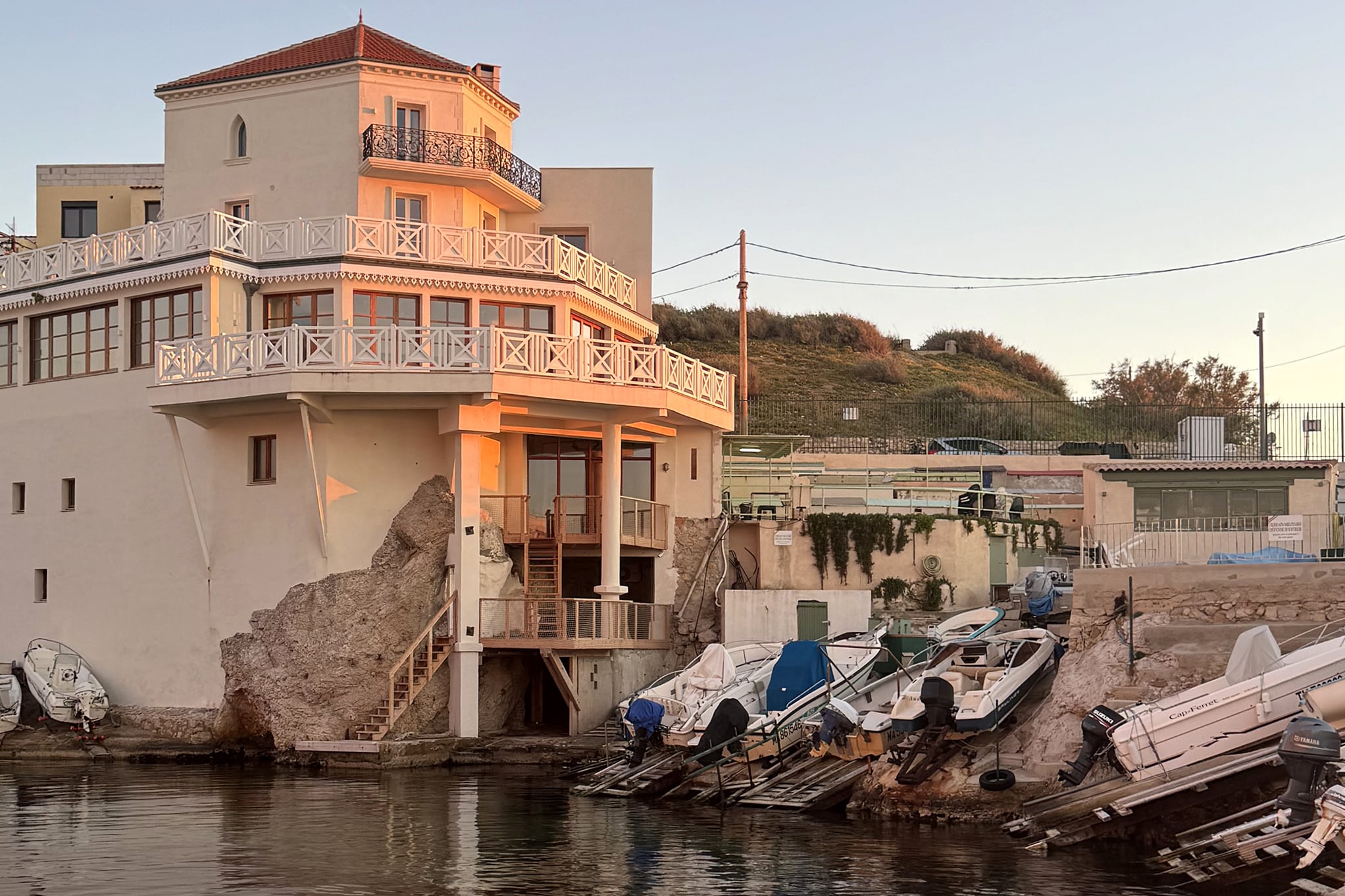 galerie pentcheff, Vidéo | Une maison historique transformée en galerie d&rsquo;art dans l&rsquo;anse de Malmousque, Made in Marseille