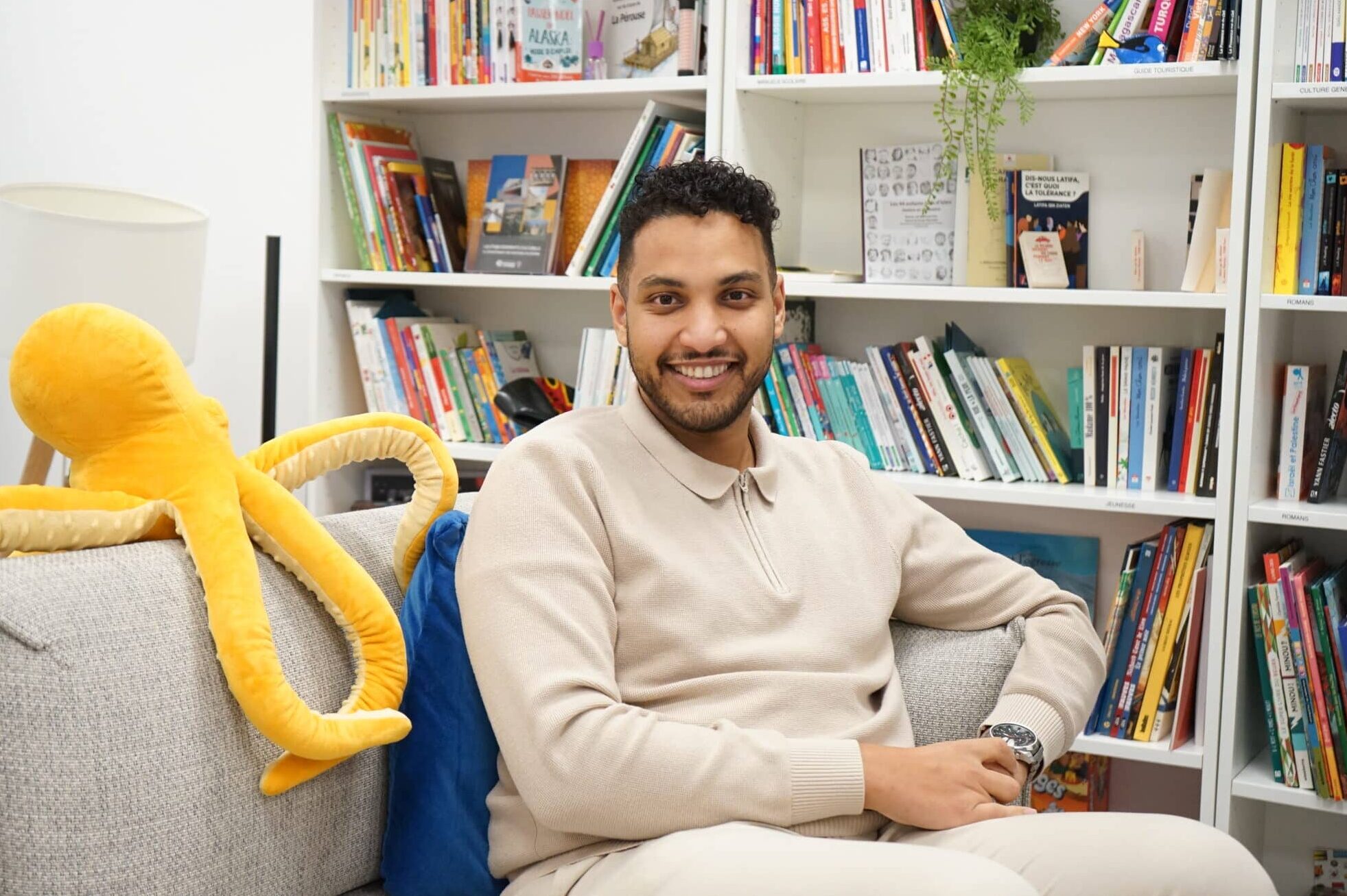 Hamza Bensatem, Hamza Bensatem, itin&eacute;raire d&rsquo;un jeune plac&eacute; devenu la figure de la protection de l&rsquo;enfance, Made in Marseille