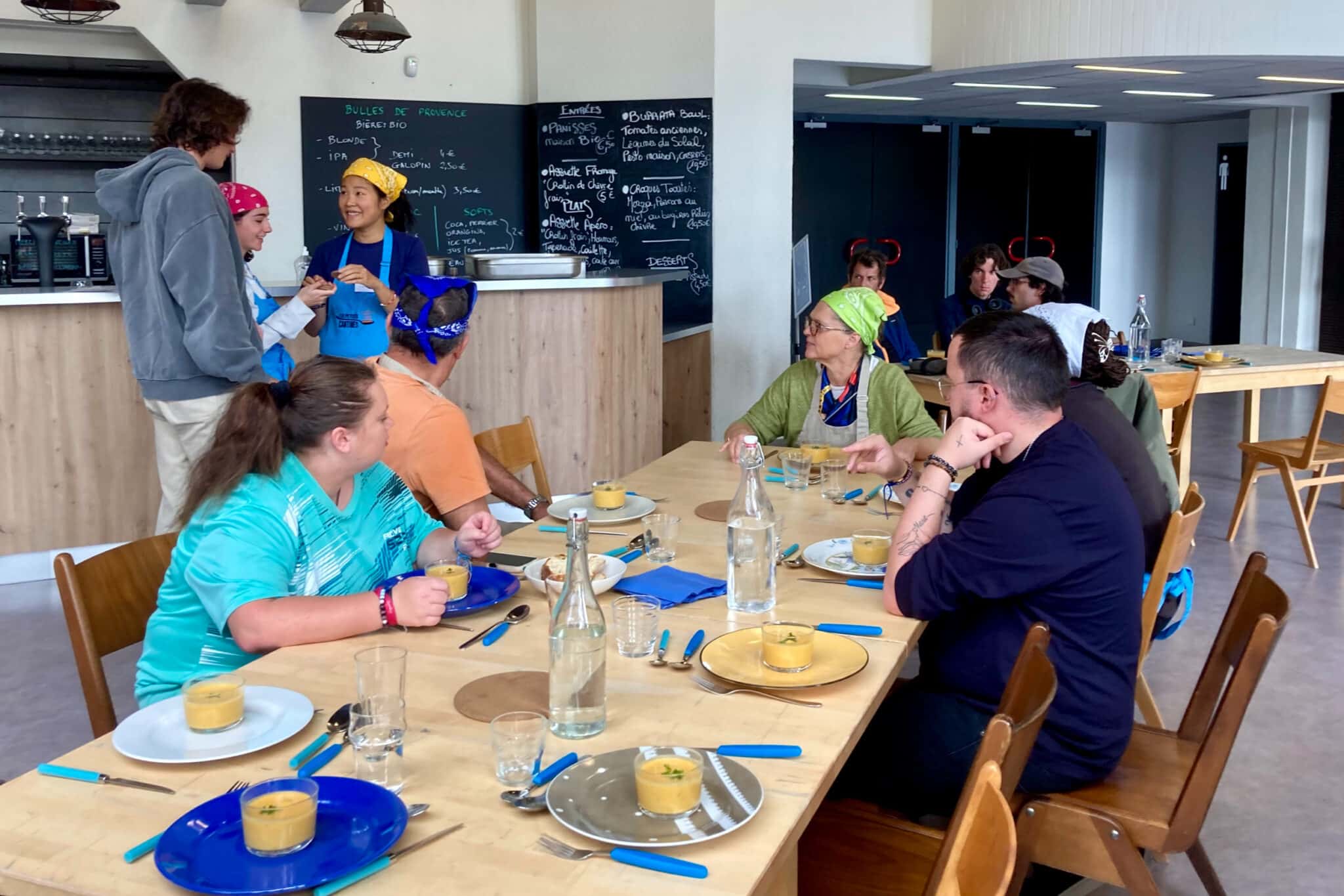 Petites Cantines, À Aix, le resto solidaire des Petites Cantines crée du lien social par la cuisine, Made in Marseille