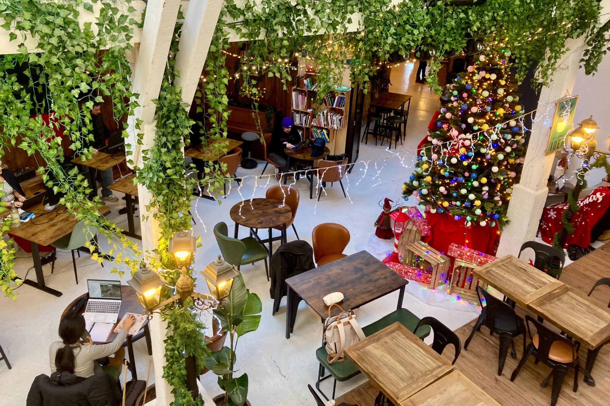 20/35, Bureaux, studio, atelier… un coworking XXL à prix libre au centre d&rsquo;Aix, Made in Marseille