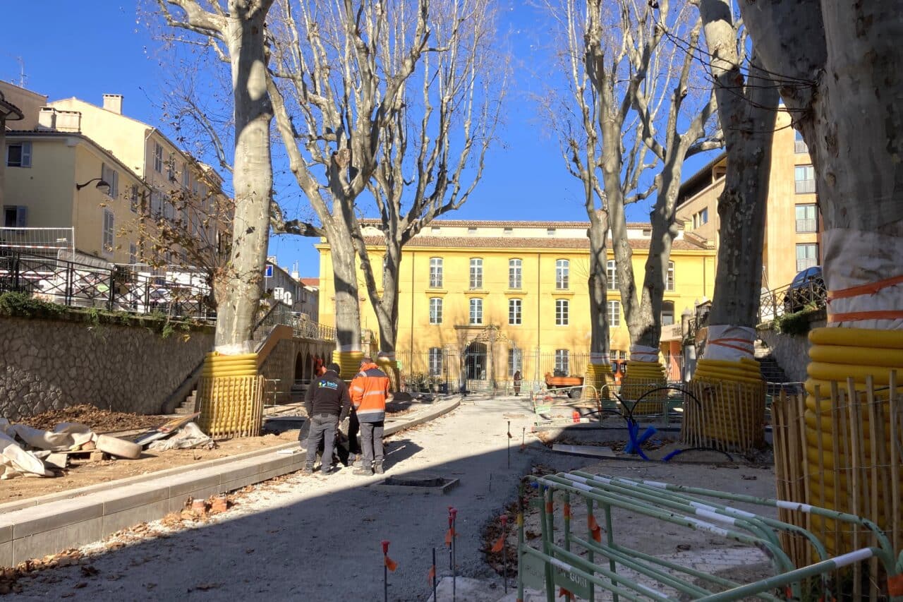 cours Sextius, La v&eacute;g&eacute;talisation du cours Sextius et l&rsquo;am&eacute;nagement du jardin des Thermes en chantier &agrave; Aix, Made in Marseille
