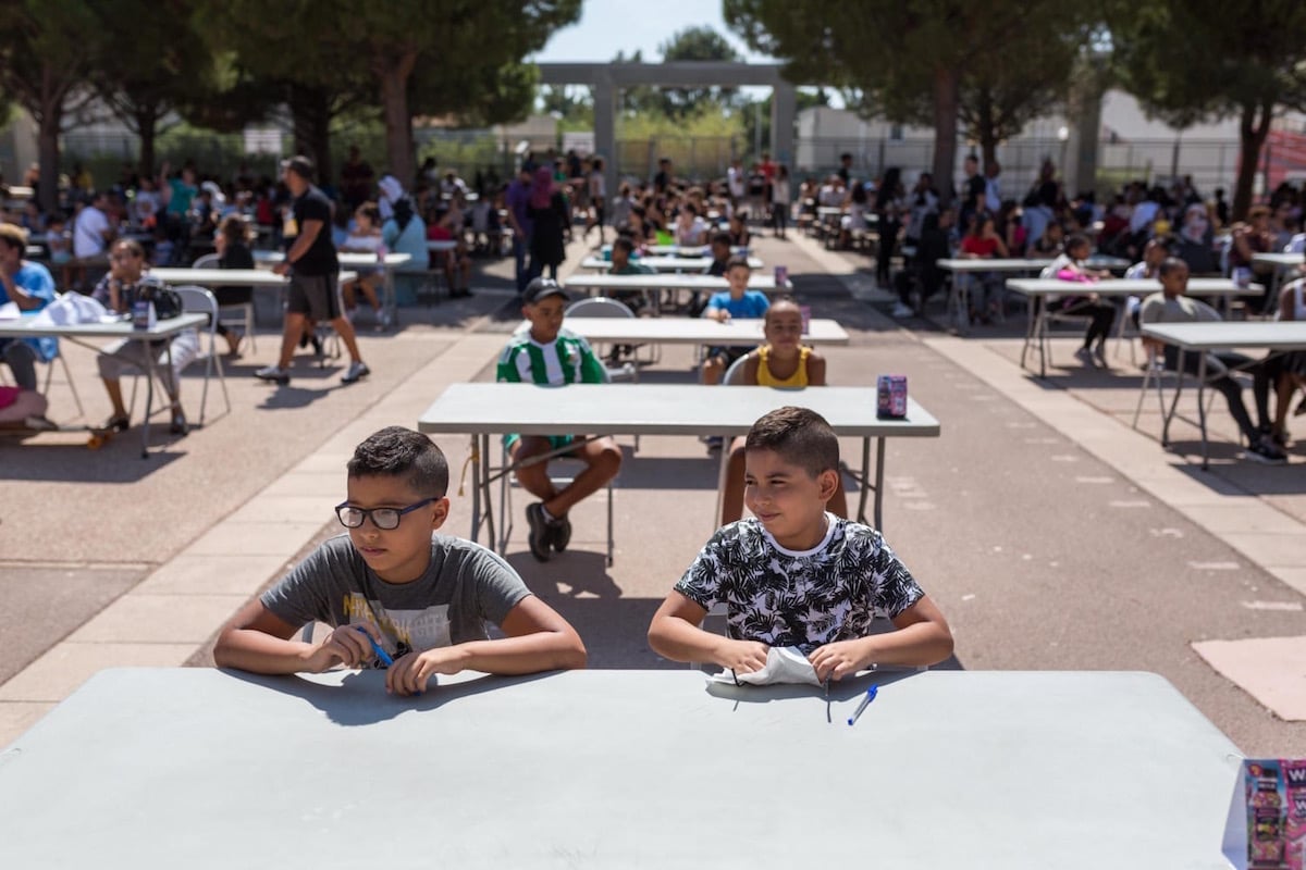 dict&eacute;e g&eacute;ante, Plus de 2000 participants attendus sur le Vieux-Port pour la plus grande dict&eacute;e du monde, Made in Marseille