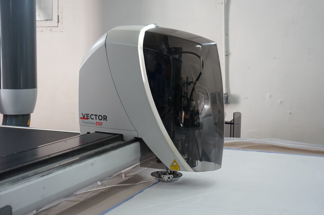 Fil rouge, À la Capelette, la dernière grande usine textile du Sud-Est cherche à grandir, Made in Marseille