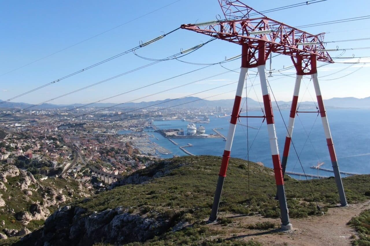 ligne aérienne, Malgré la fin de la concertation, des débats encore électriques sur la ligne aérienne vers Fos, Made in Marseille