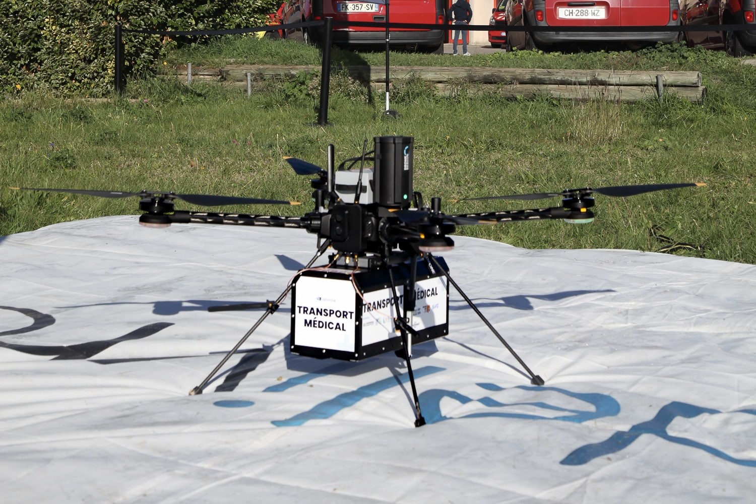 drone, Un drone effectue la première livraison médicale entre deux hôpitaux provençaux, Made in Marseille