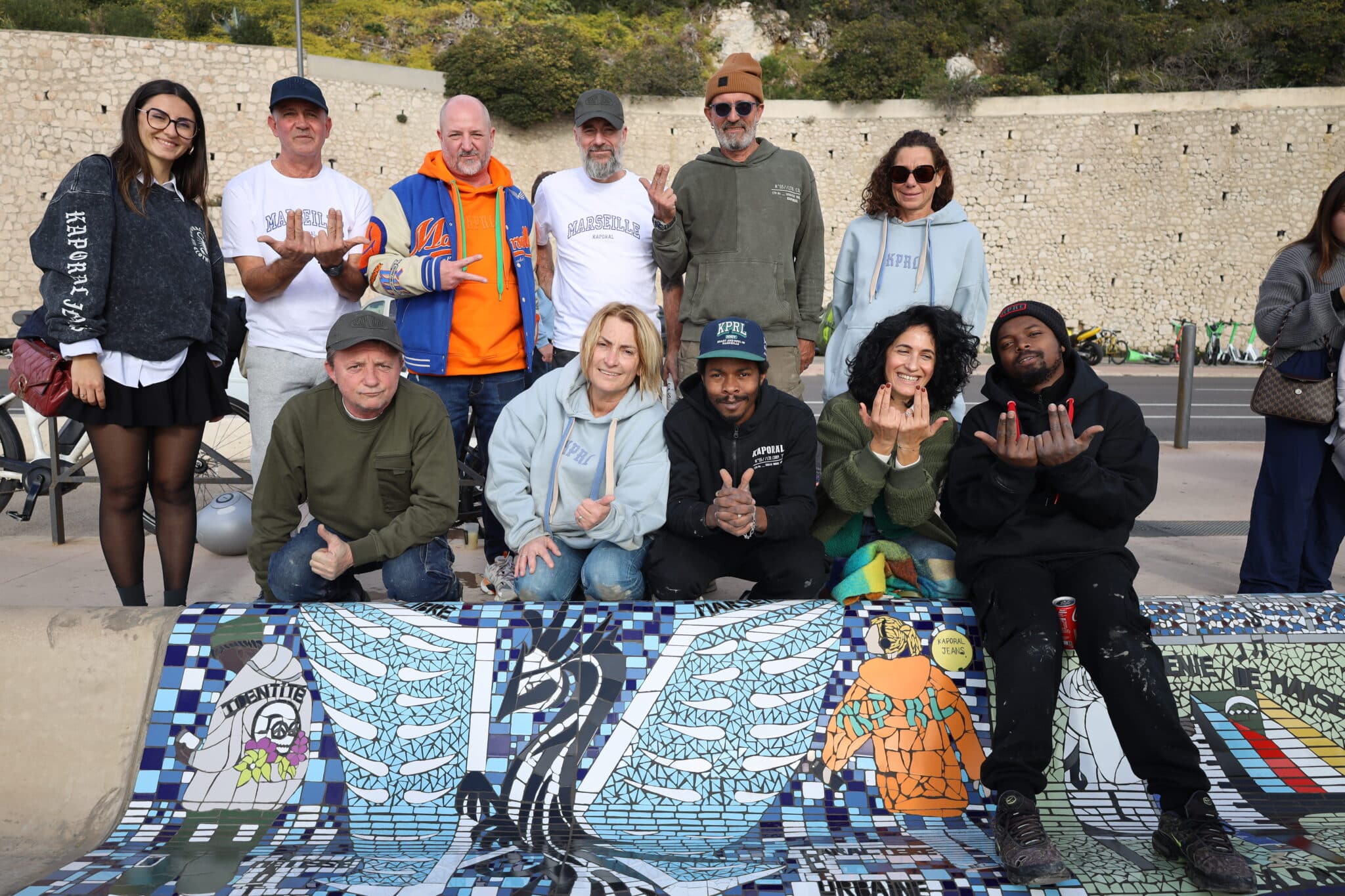 mosaïques, Une nouvelle fresque de mosaïques vient recouvrir le banc de la Corniche, Made in Marseille